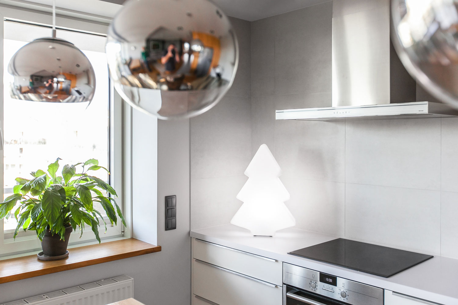 A Stunning Modular Apartment with Elegant and Neutral Color Palette in Poznan by mode:lina architekci (7)