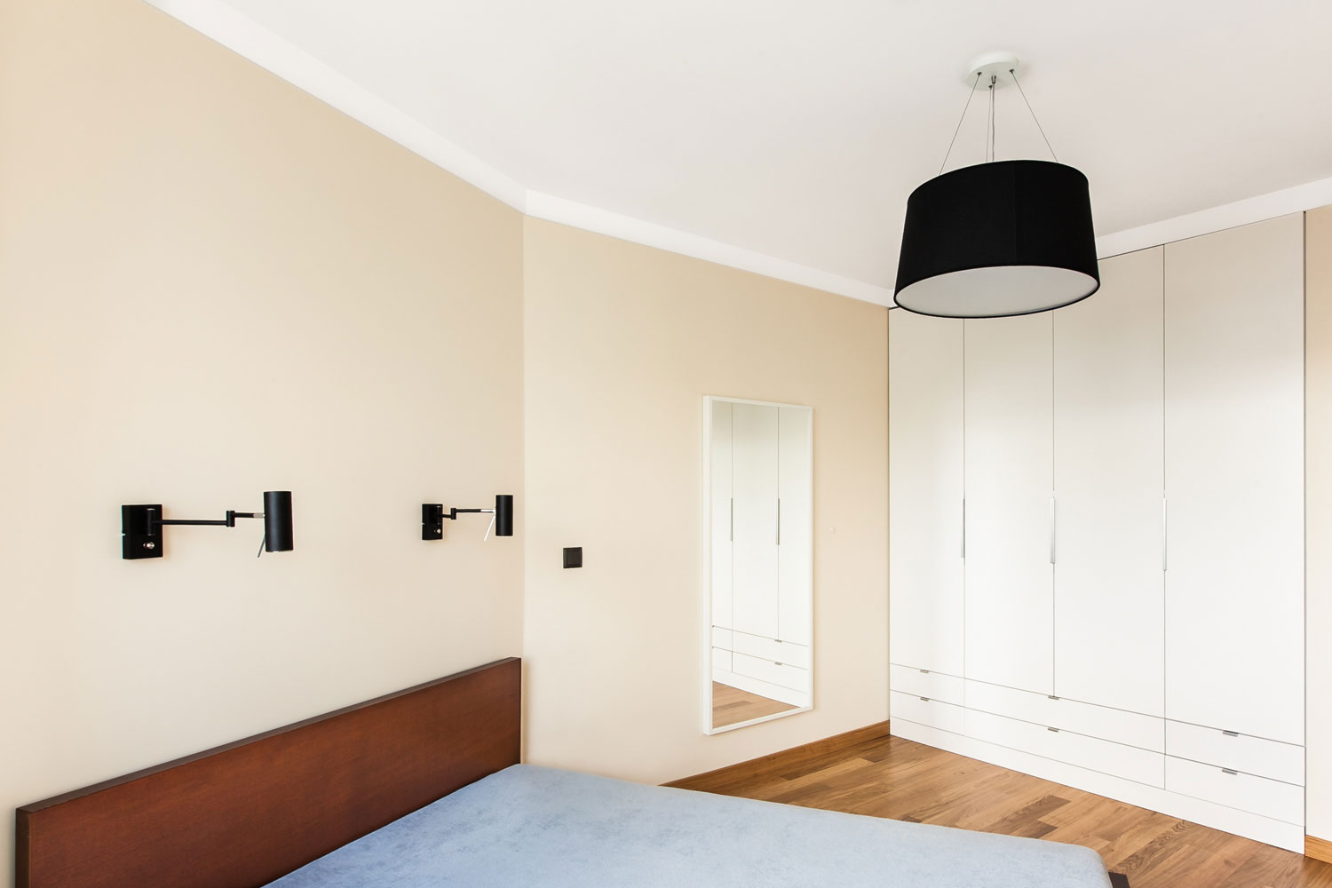A Stunning Modular Apartment with Elegant and Neutral Color Palette in Poznan by mode:lina architekci (9)