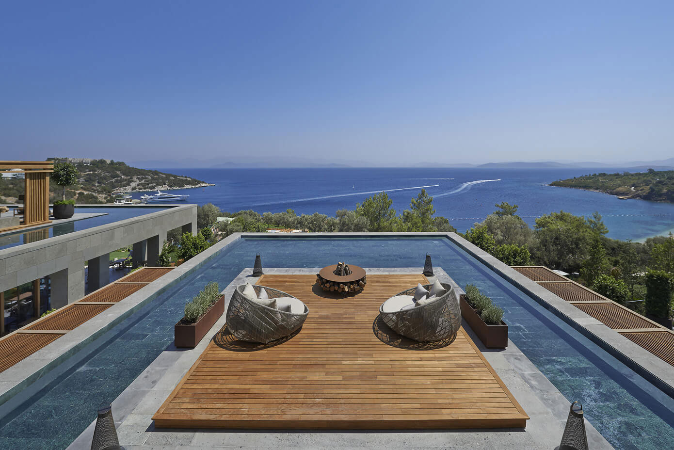 A Stunning Waterfront Resort Overlooking the Spectacular Ocean Views in Bodrum, Turkey by Antonio Citterio Patricia Viel (14)
