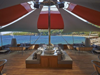 A Stunning Waterfront Resort Overlooking the Spectacular Ocean Views in Bodrum, Turkey by Antonio Citterio Patricia Viel (15)