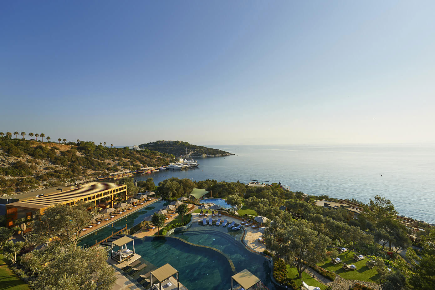 A Stunning Waterfront Resort Overlooking the Spectacular Ocean Views in Bodrum, Turkey by Antonio Citterio Patricia Viel (2)
