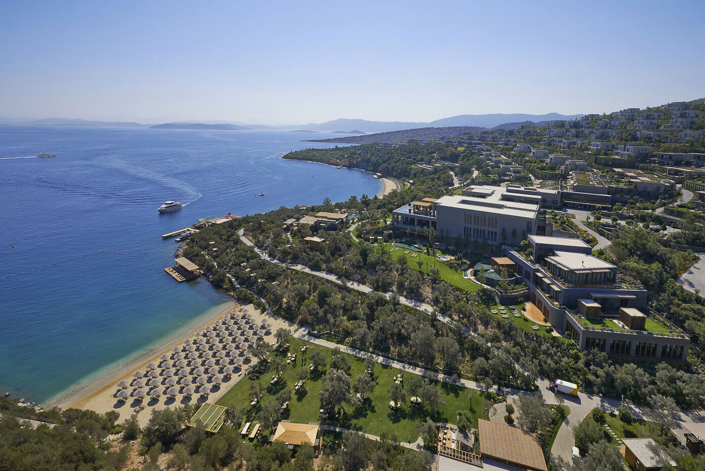 A Stunning Waterfront Resort Overlooking the Spectacular Ocean Views in Bodrum, Turkey by Antonio Citterio Patricia Viel (3)