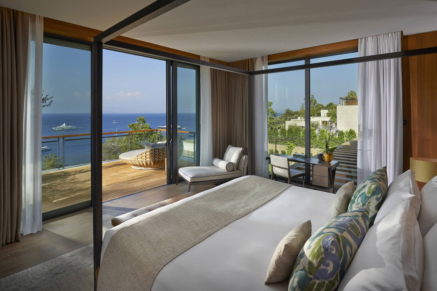 A Stunning Waterfront Resort Overlooking the Spectacular Ocean Views in Bodrum, Turkey by Antonio Citterio Patricia Viel (31)