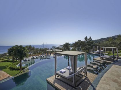 A Stunning Waterfront Resort Overlooking the Spectacular Ocean Views in Bodrum, Turkey by Antonio Citterio Patricia Viel (7)
