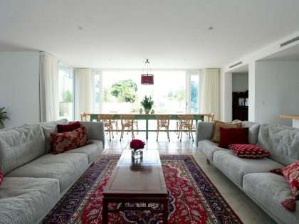 A Stunning and Luminous Home with Roof Garden and Ocean Views in Cottesloe Beach by Paul Burnham Architect (16)