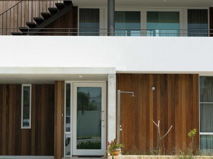 A Stunning and Luminous Home with Roof Garden and Ocean Views in Cottesloe Beach by Paul Burnham Architect (5)