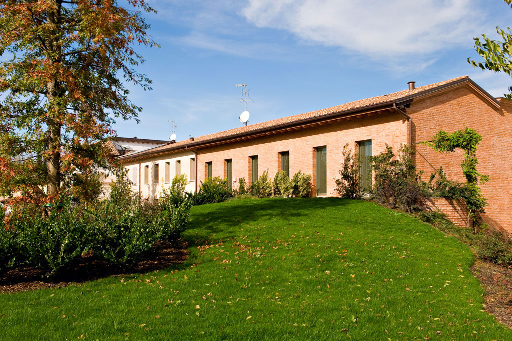 A Stunning and Spacious Contemporary Home in Maristella, Italy by Persico Studio (1)