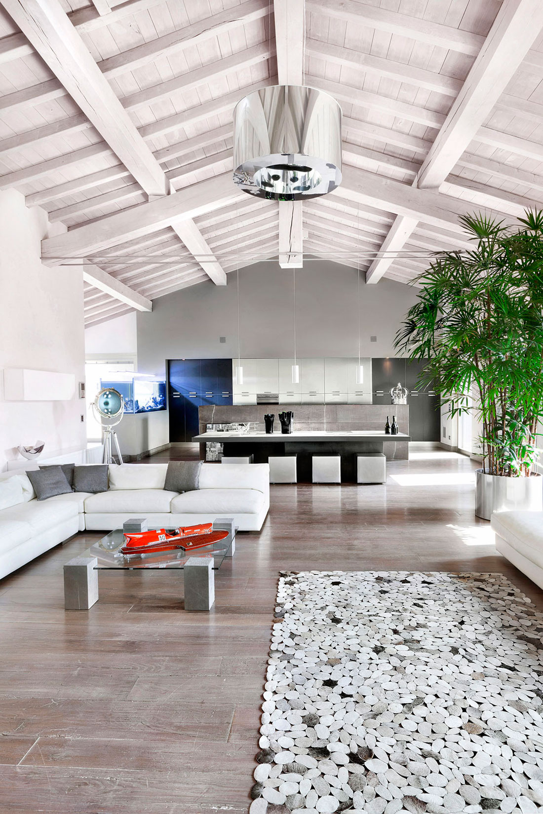 A Stunning and Spacious Contemporary Home in Maristella, Italy by Persico Studio (7)