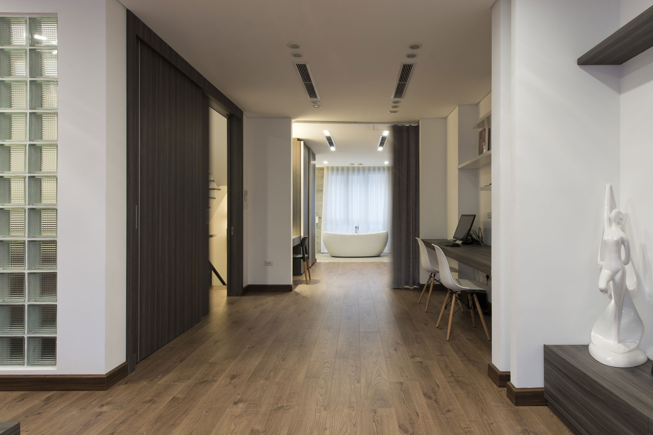 A Stunning and Spacious House with Open Spaces and Natural Light in Yen So, Vietnam by I.House Architecture and Construction (17)