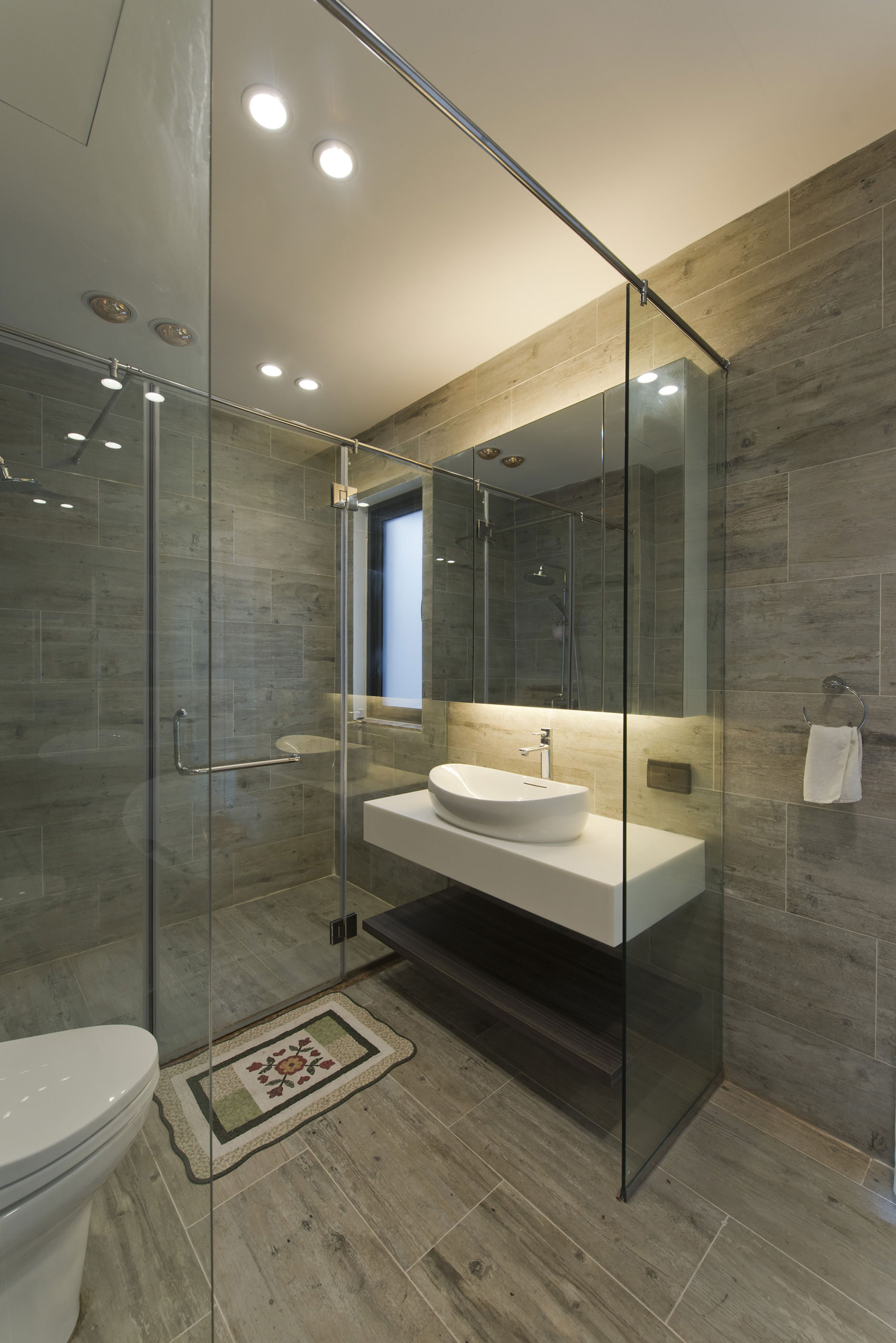 A Stunning and Spacious House with Open Spaces and Natural Light in Yen So, Vietnam by I.House Architecture and Construction (20)