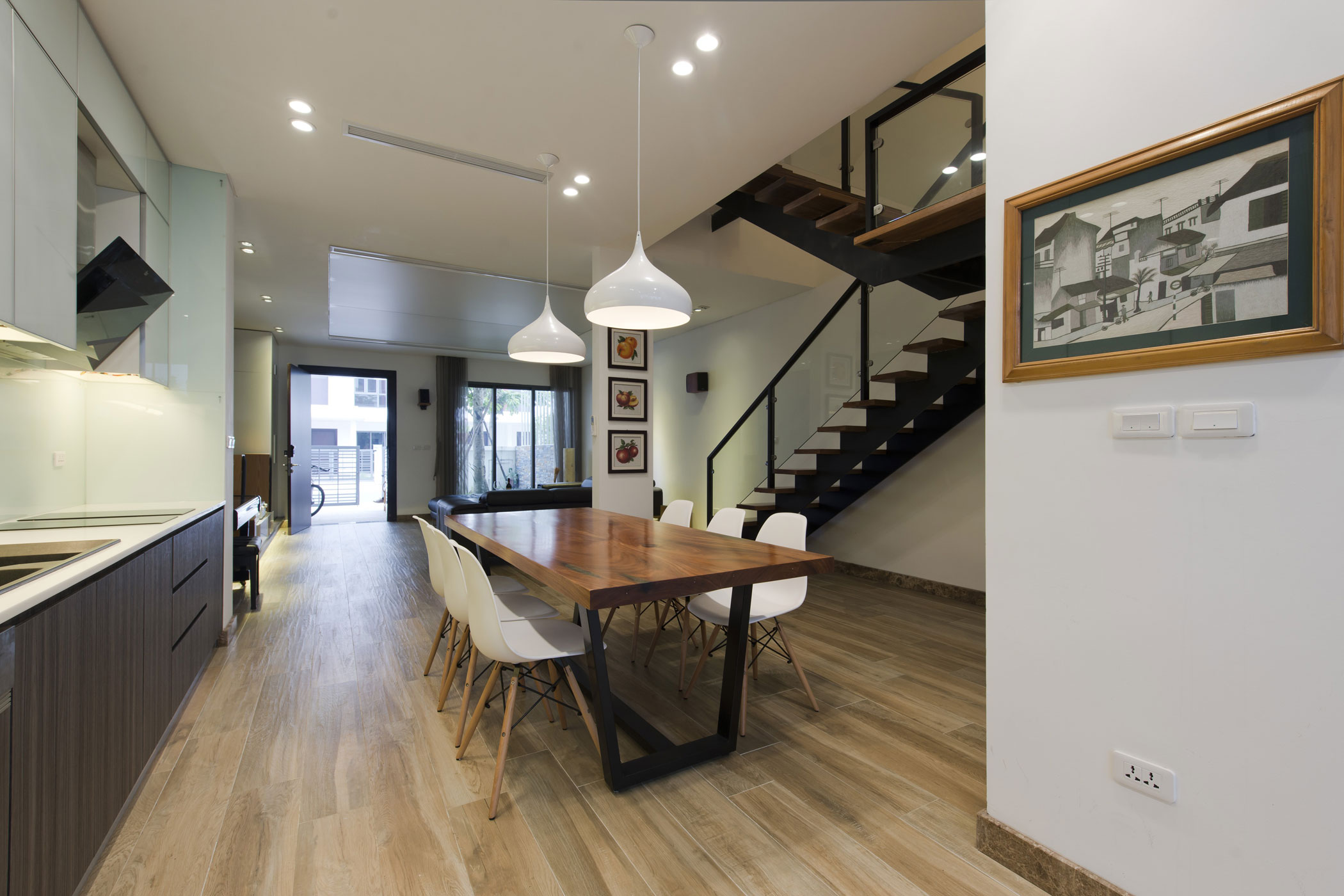 A Stunning and Spacious House with Open Spaces and Natural Light in Yen So, Vietnam by I.House Architecture and Construction (3)