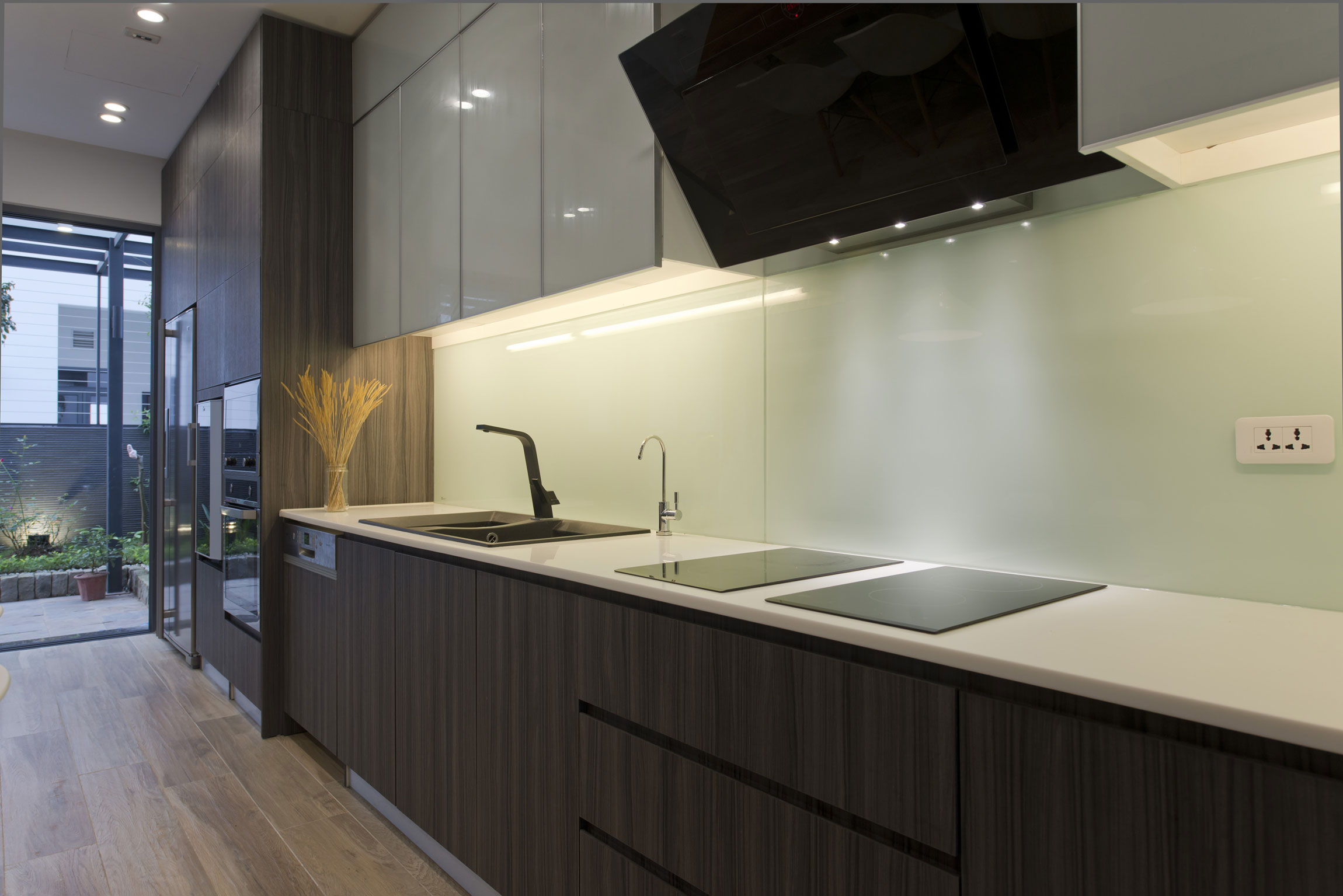 A Stunning and Spacious House with Open Spaces and Natural Light in Yen So, Vietnam by I.House Architecture and Construction (7)