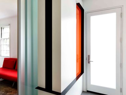 A Stylish, Bright and Colorful Home of Strong Contrasts in Washington, D.C. by KUBE Architecture (4)