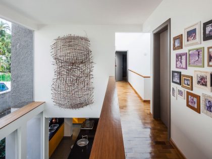 A Stylish Contemporary Beach House with White and Smooth Walls in São Sebastião, Brazil by Campanella Arquitetura (6)