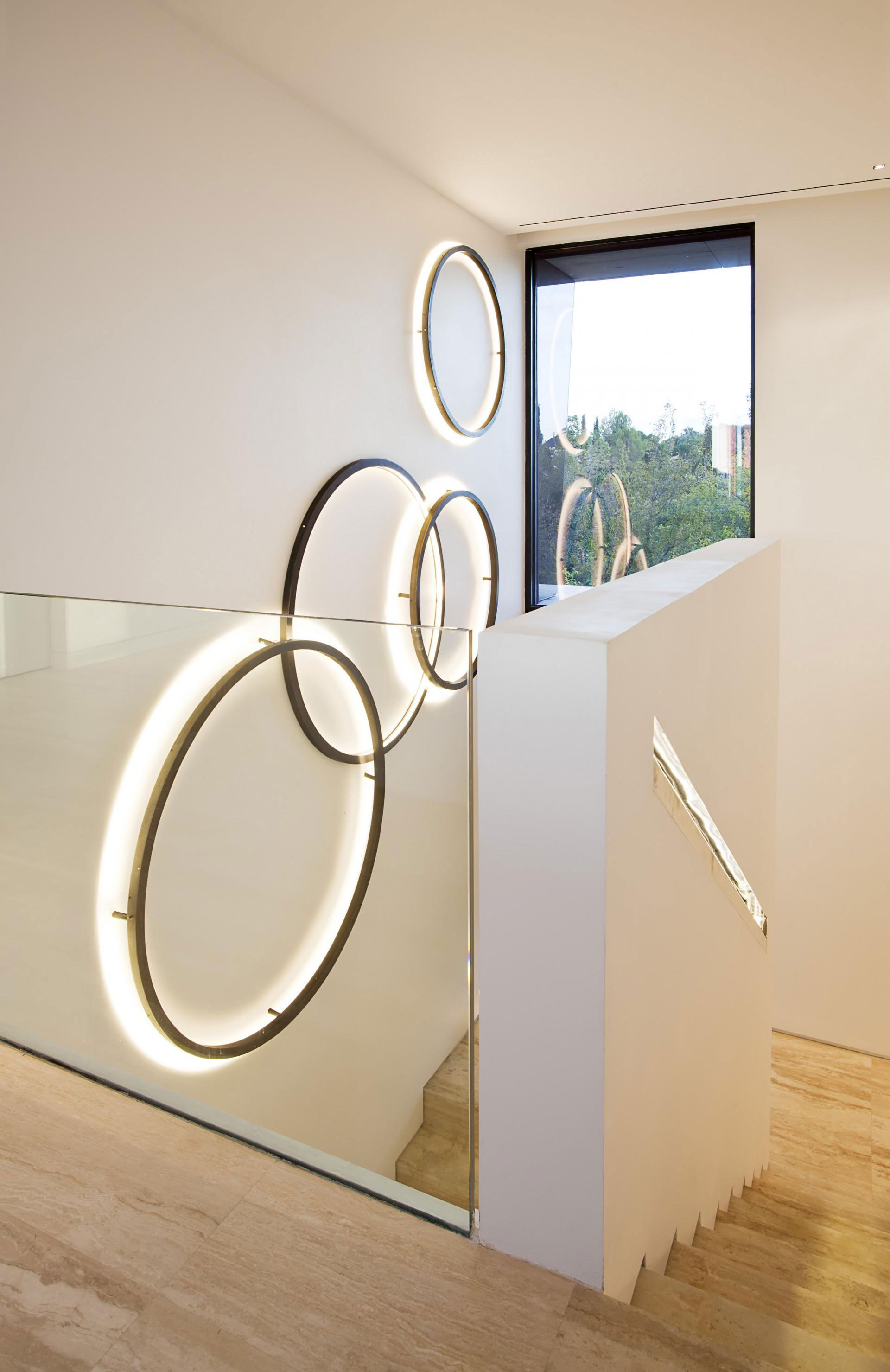 A Stylish Contemporary Concrete House with Black Glass and Marble Facade in Seville by A-cero (45)