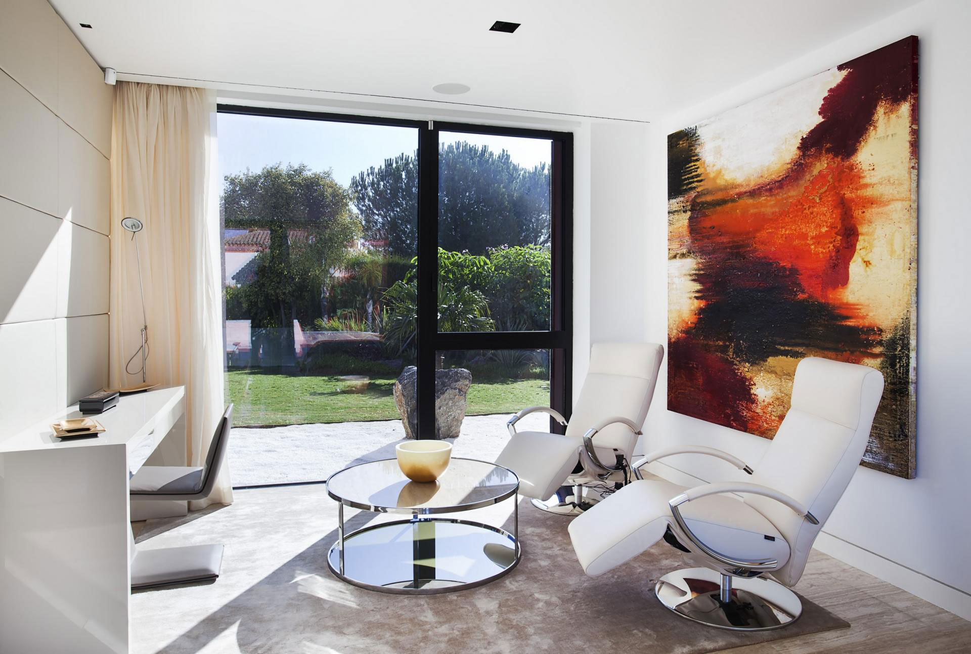 A Stylish Contemporary Concrete House with Black Glass and Marble Facade in Seville by A-cero (47)