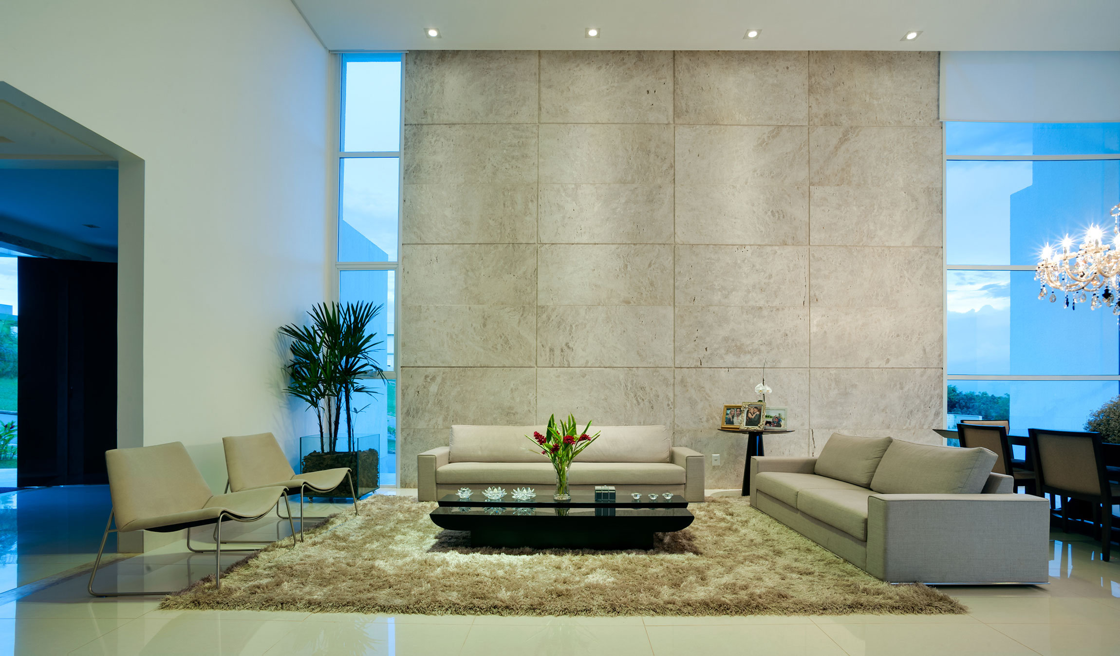 A Stylish Contemporary Hillside Home with Beautiful Landscape and Amazing View in Alphaville Araguaia by Dayala + Rafael Estúdio de Arquitetura (6)