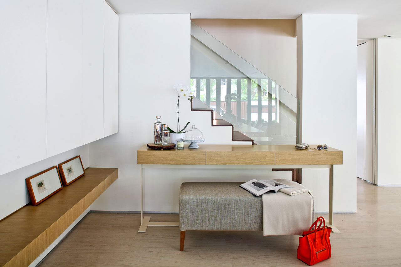 A Stylish Contemporary Home with Light and Airy Interiors in Singapore by ONG&ONG (6)