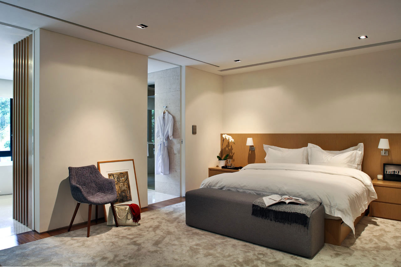 A Stylish Contemporary Home with Light and Airy Interiors in Singapore by ONG&ONG (8)