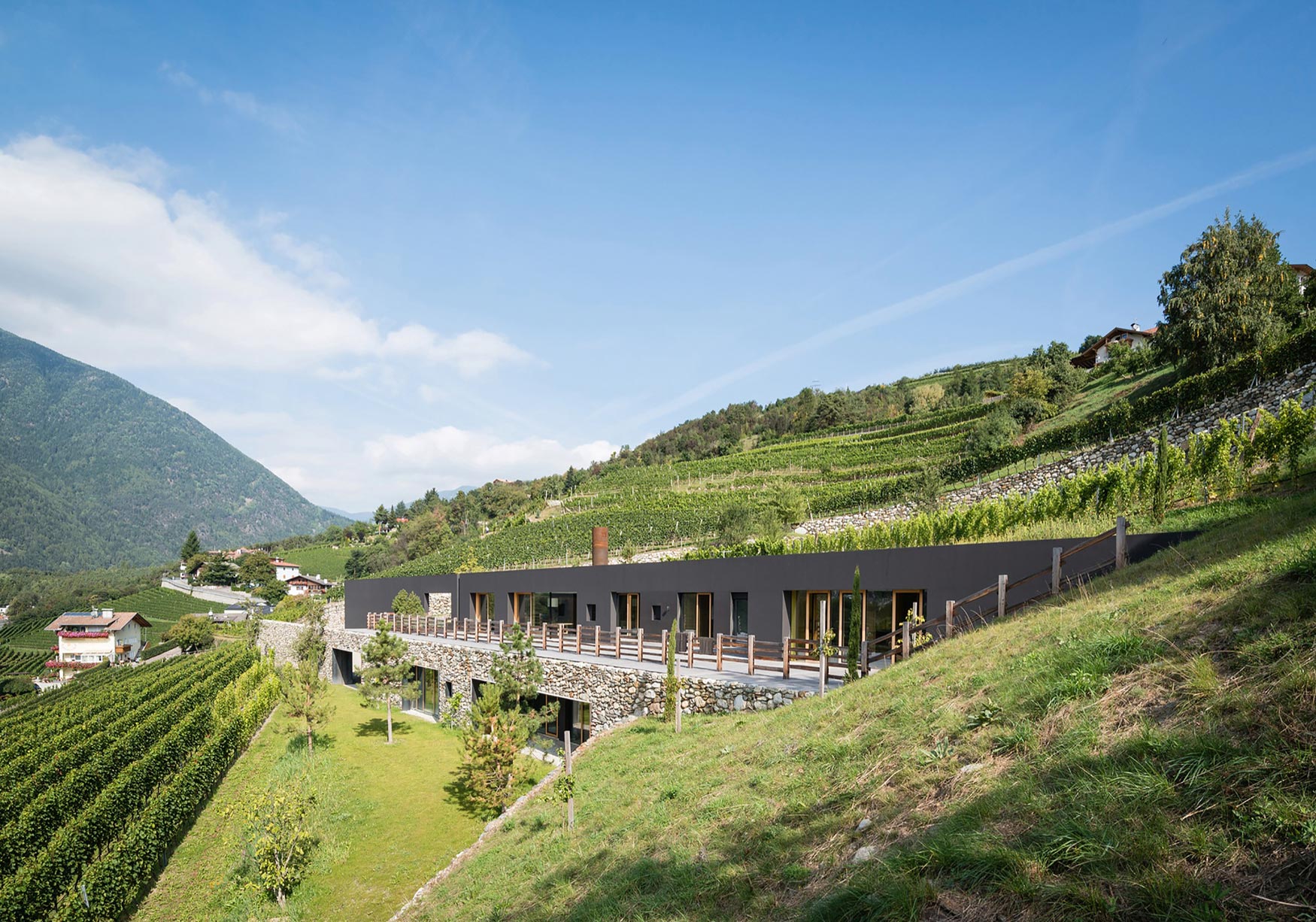A Stylish Contemporary Home with Natural Stone Walls in Neustift, Italy by Bergmeister Wolf Architekten (1)