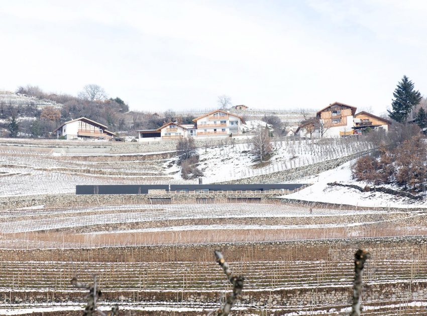 A Stylish Contemporary Home with Natural Stone Walls in Neustift, Italy by Bergmeister Wolf Architekten (17)