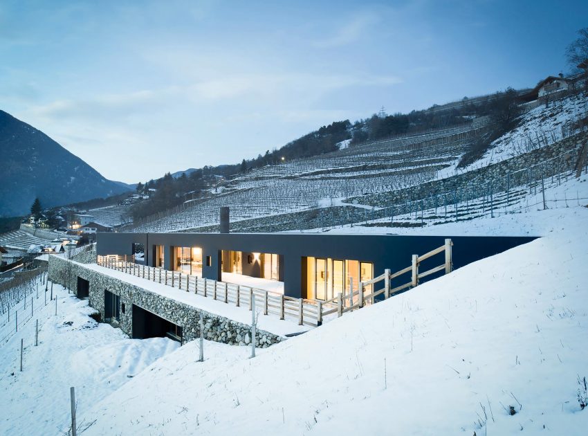 A Stylish Contemporary Home with Natural Stone Walls in Neustift, Italy by Bergmeister Wolf Architekten (20)