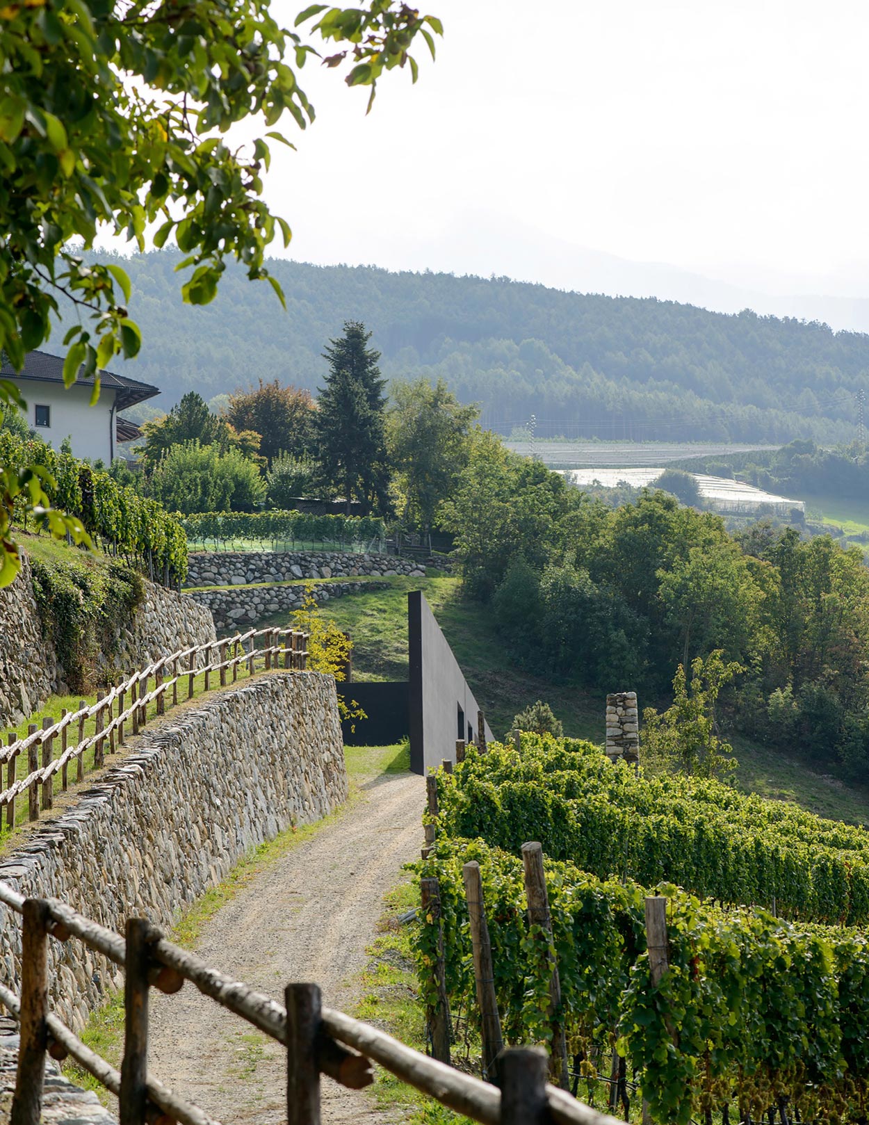 A Stylish Contemporary Home with Natural Stone Walls in Neustift, Italy by Bergmeister Wolf Architekten (4)