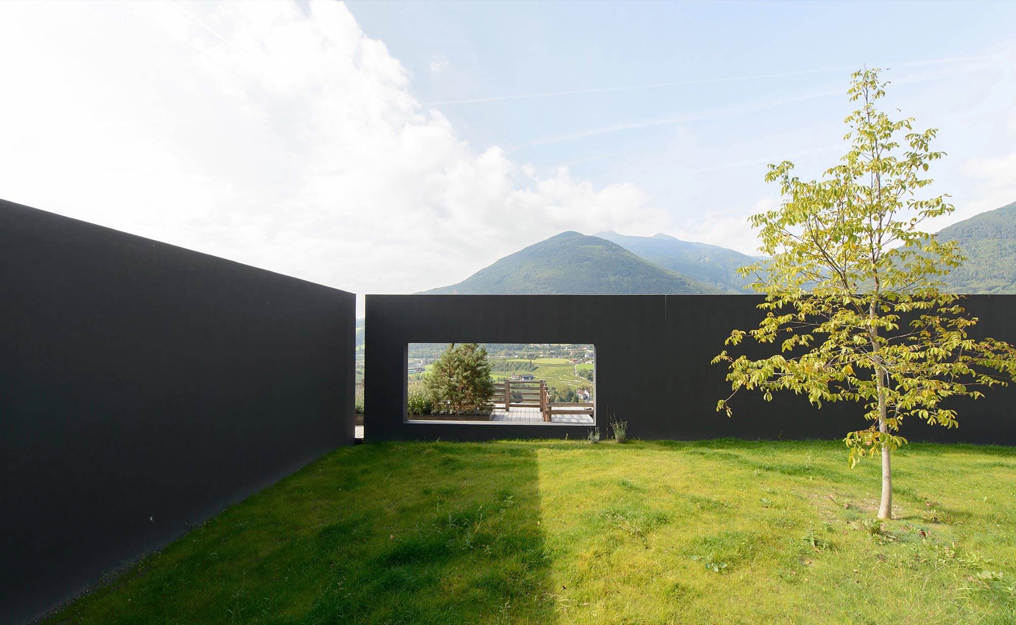 A Stylish Contemporary Home with Natural Stone Walls in Neustift, Italy by Bergmeister Wolf Architekten (5)