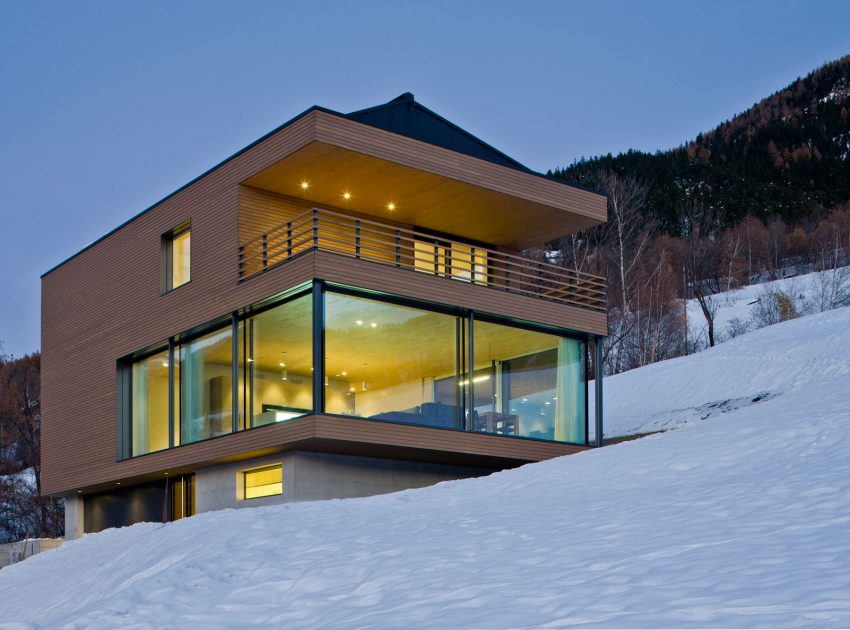 A Stylish Contemporary Home with Stunning Views in Termen, Switzerland by Matthias Werlen Architektur and Zeiter + Berchtold (1)