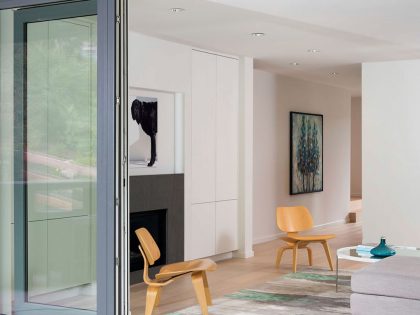 A Stylish Contemporary Home with Unique Character in North Vancouver by office of mcfarlane biggar architects + designers (3)