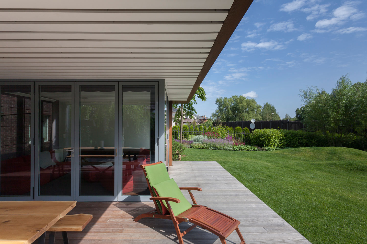 A Stylish Contemporary Home with Wonderful Views in Moscow by Shamsudin Kerimov (12)