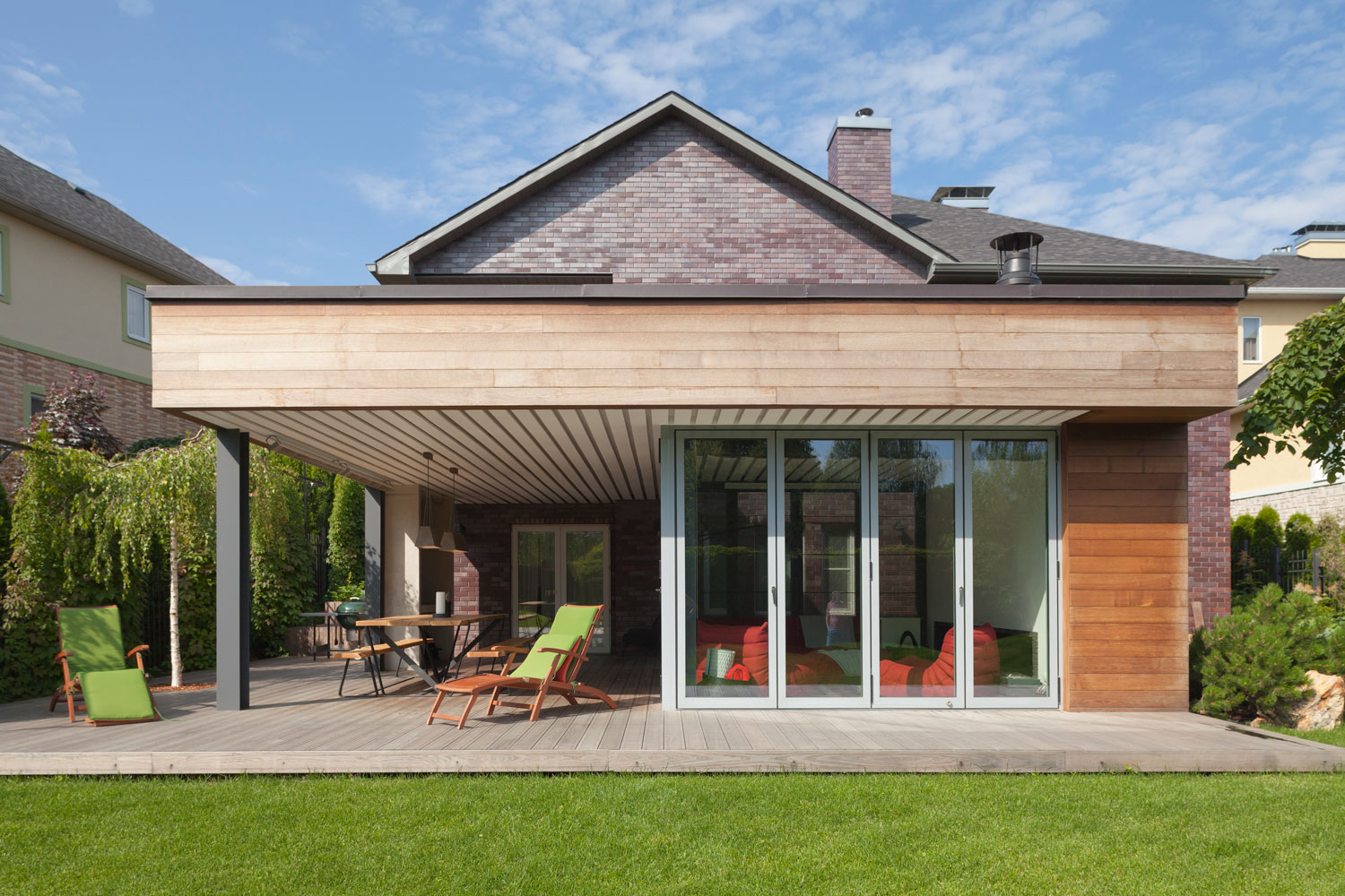 A Stylish Contemporary Home with Wonderful Views in Moscow by Shamsudin Kerimov (4)