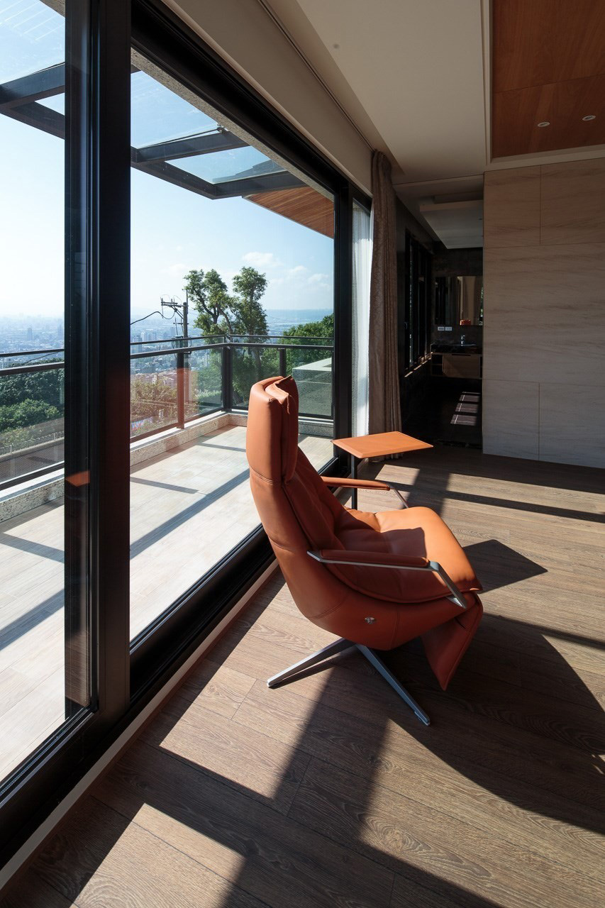 A Stylish Contemporary Home with Wood Accents in Taipei City by AYA Living Group (12)