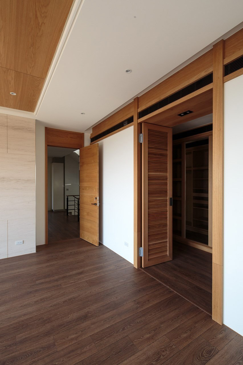 A Stylish Contemporary Home with Wood Accents in Taipei City by AYA Living Group (13)
