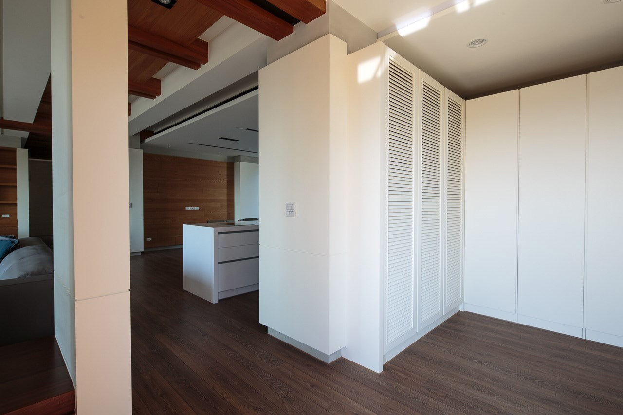 A Stylish Contemporary Home with Wood Accents in Taipei City by AYA Living Group (6)