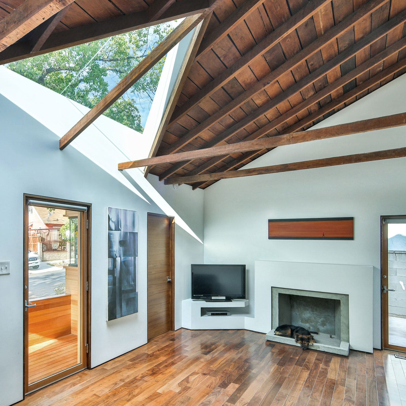 A Stylish Home with Lots of Natural Light in Hermon, Los Angeles by Martin Fenlon Architecture (17)