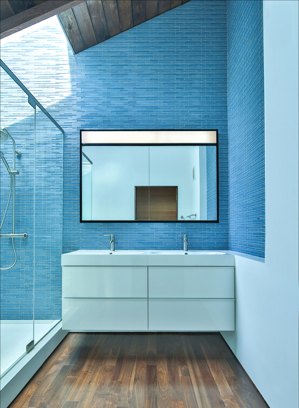 A Stylish Home with Lots of Natural Light in Hermon, Los Angeles by Martin Fenlon Architecture (21)