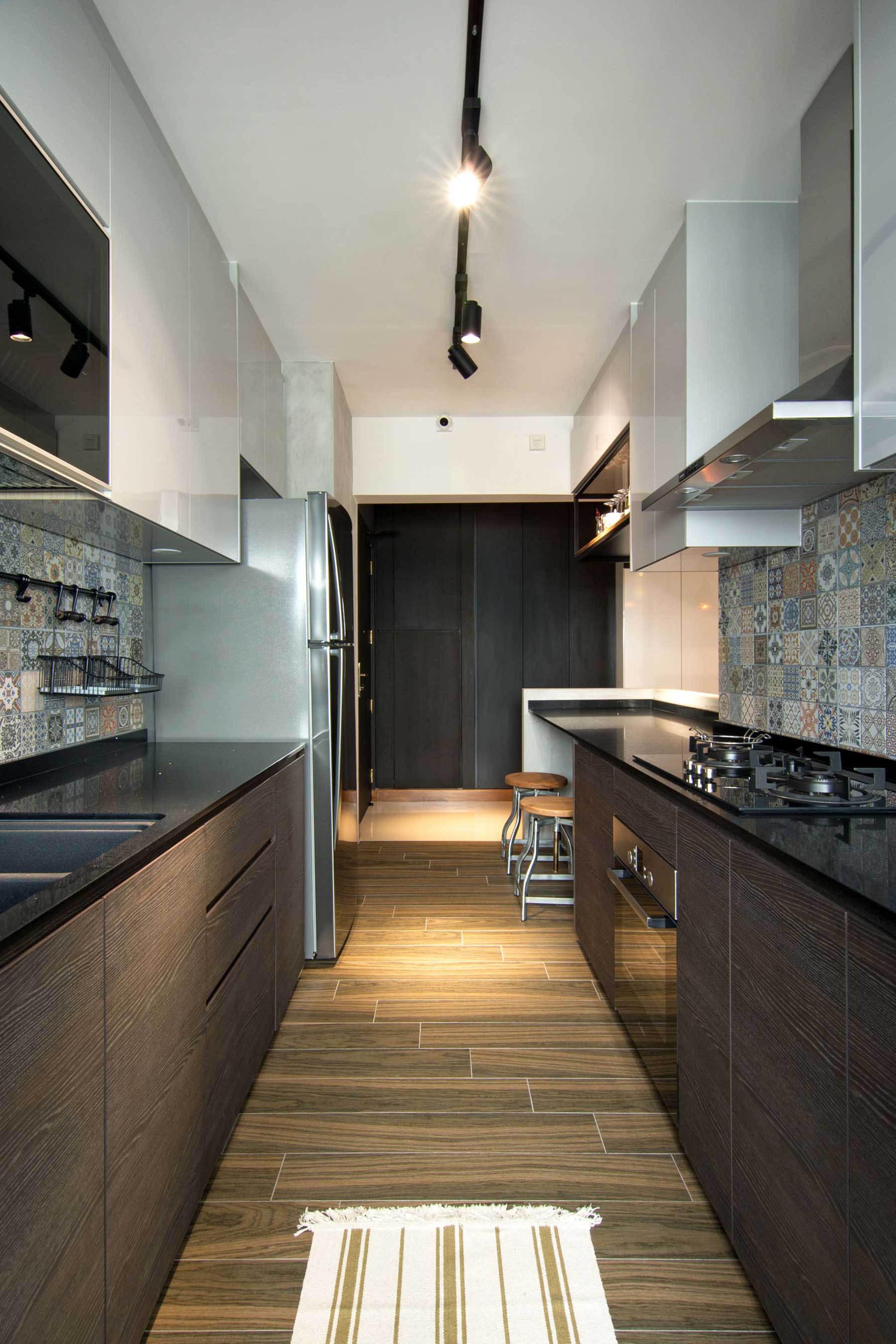 A Stylish Industrial Home for a Young Couple in Singapore by Vievva Designers (12)