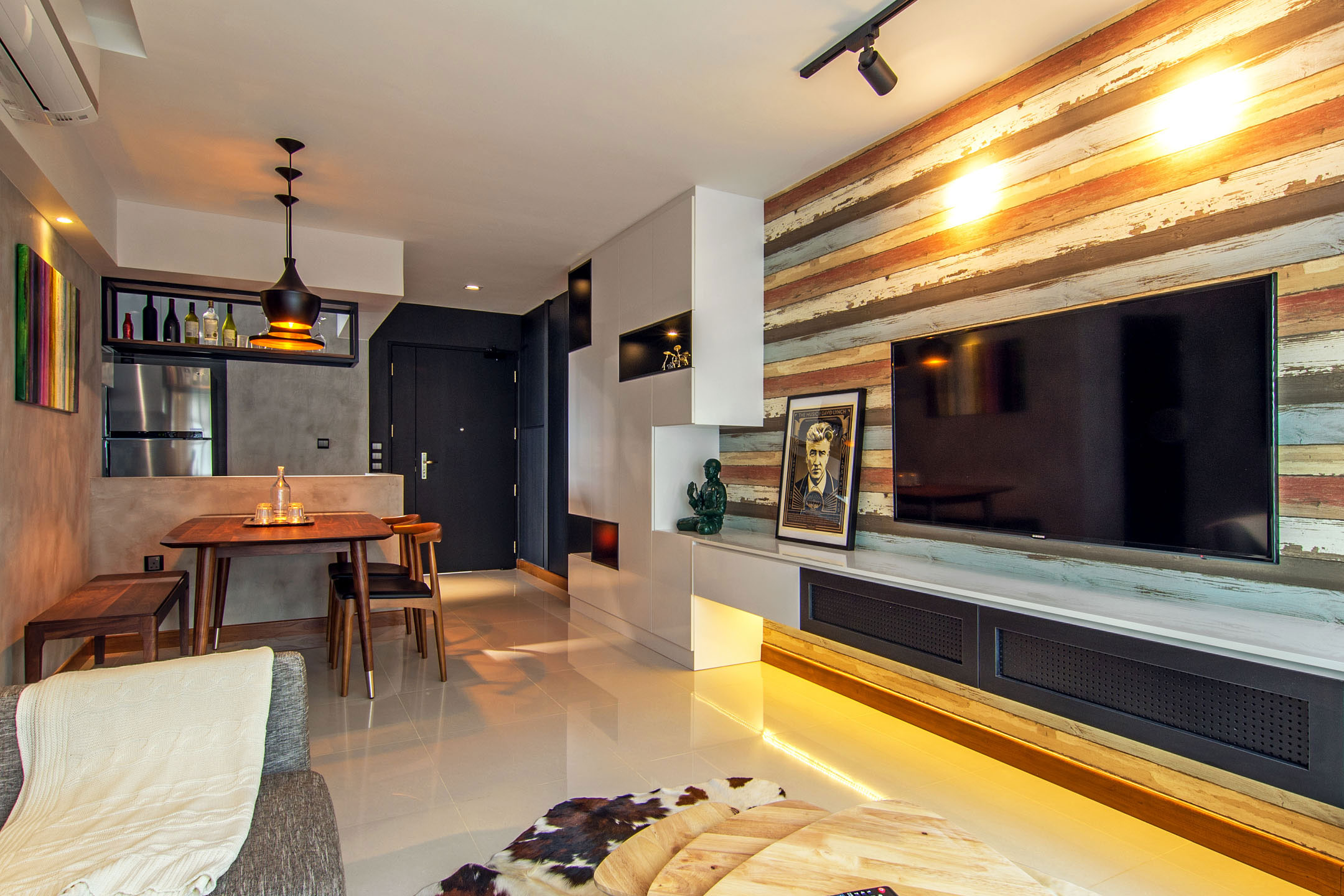 A Stylish Industrial Home for a Young Couple in Singapore by Vievva Designers (7)