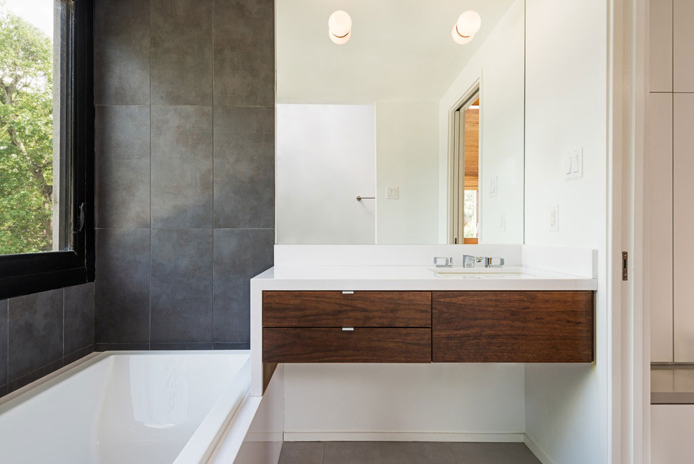 A Stylish Mid-Century Modern Home with Colorful and Quirky Interiors in Texas by CONTENT Architecture (12)