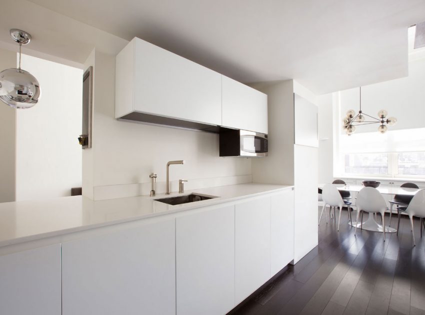 A Stylish Minimalist Apartment with Black and White Colors in New York City by Axis Mundi Design (2)