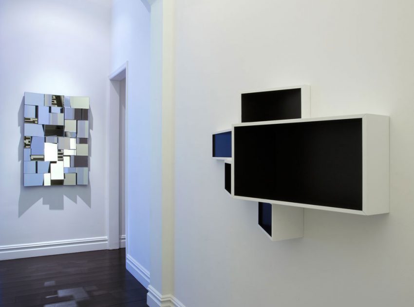 A Stylish Minimalist Apartment with Black and White Colors in New York City by Axis Mundi Design (4)