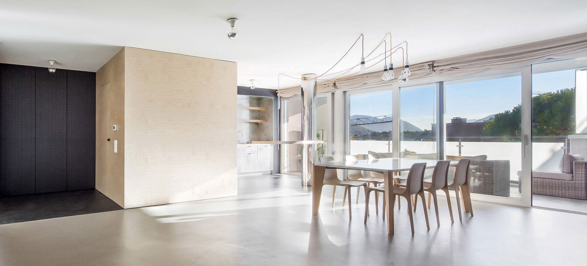 A Stylish Modern Apartment with Stunning Interior Elements on the Lake of Lugano by dotdotdot (11)