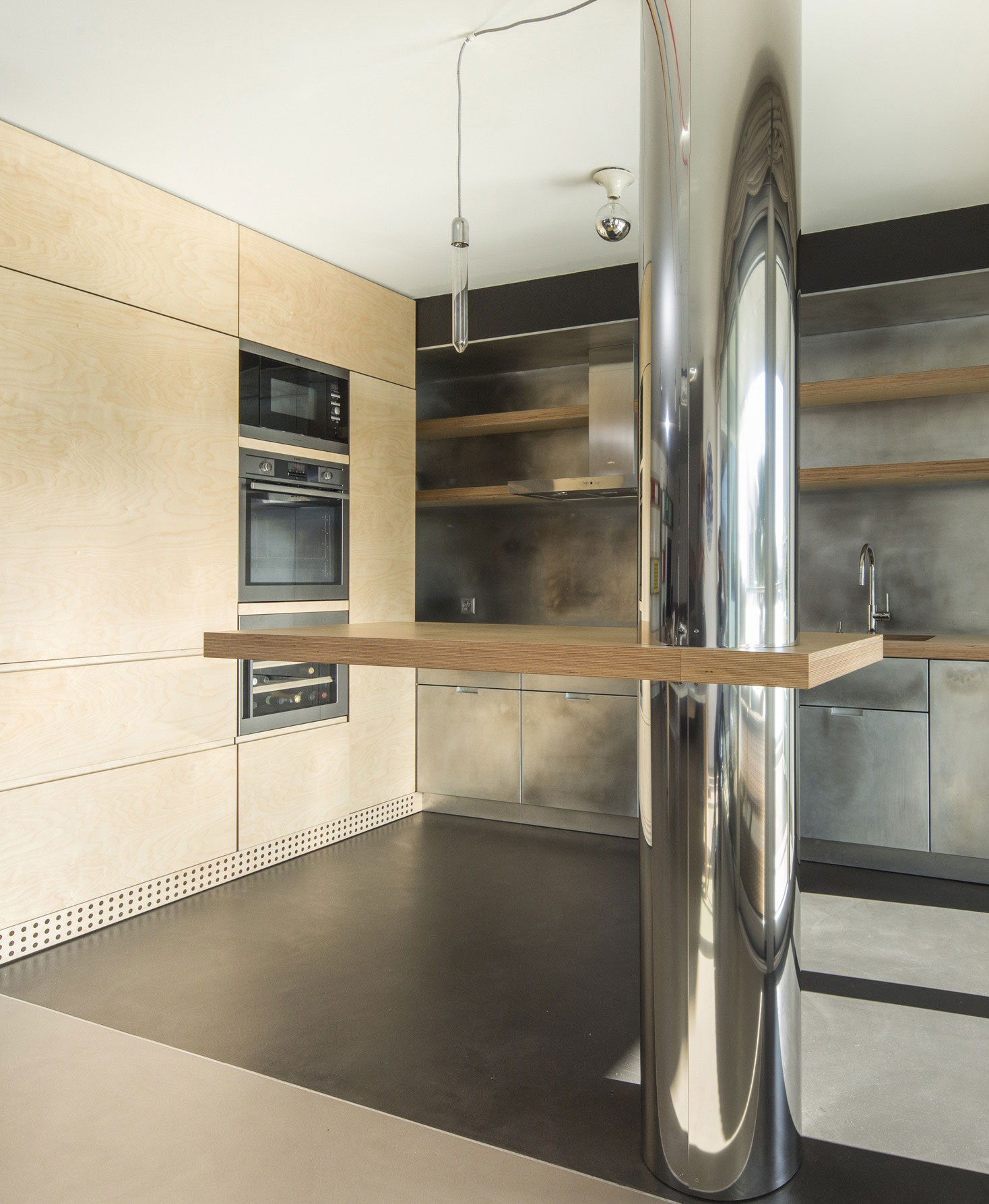 A Stylish Modern Apartment with Stunning Interior Elements on the Lake of Lugano by dotdotdot (7)