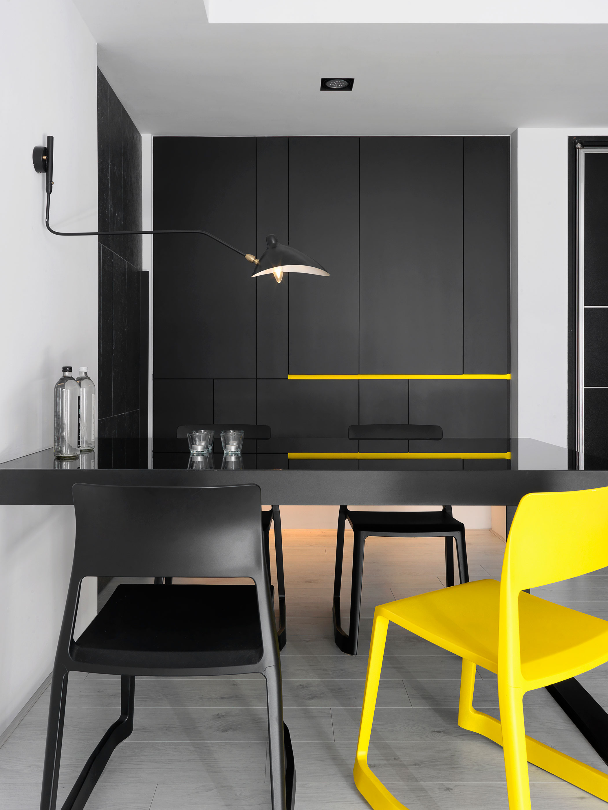 A Stylish Modern Apartment with a Strong Contrast of Materials in Taichung, Taiwan by Z-AXIS DESIGN (7)