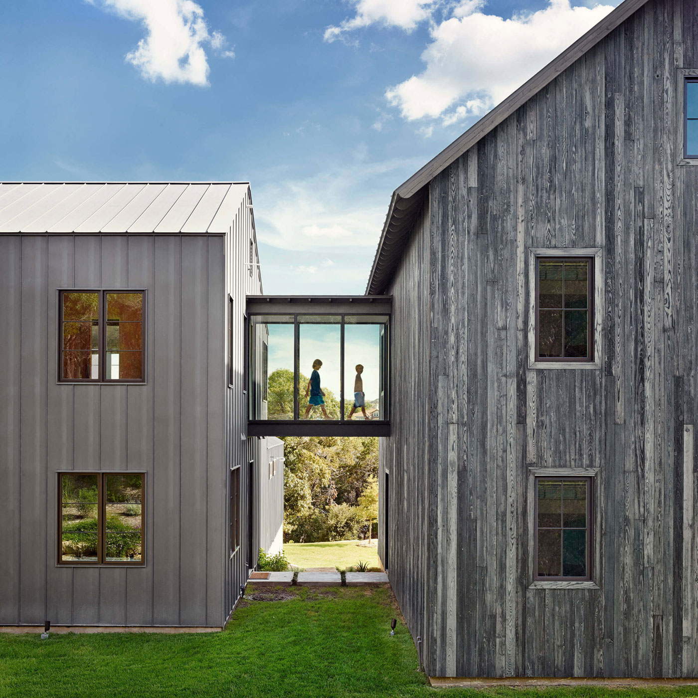 A Stylish Modern Farmhouse Built From Stone, Wood, Glass and Metal in Austin, Texas by Shiflet Group Architects & Glynis Wood Interiors (2)