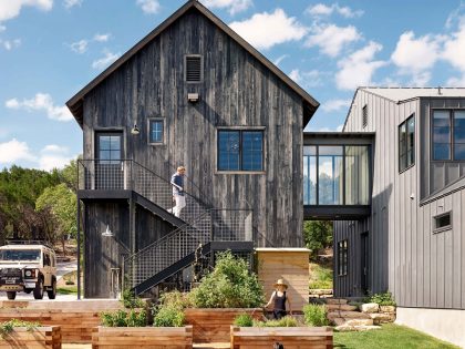 A Stylish Modern Farmhouse Built From Stone, Wood, Glass and Metal in Austin, Texas by Shiflet Group Architects & Glynis Wood Interiors (4)