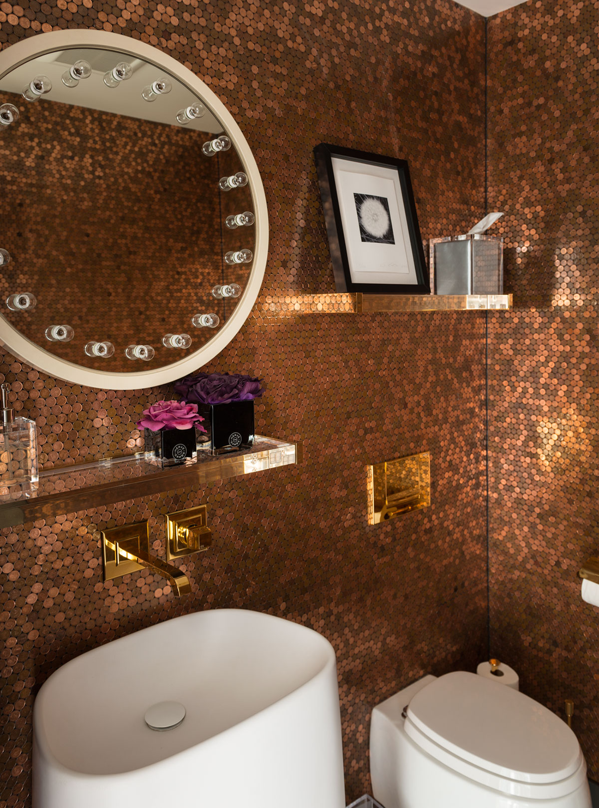 A Stylish Modern Home with Unique Character and Personality in Montreal by Les Ensembliers (27)