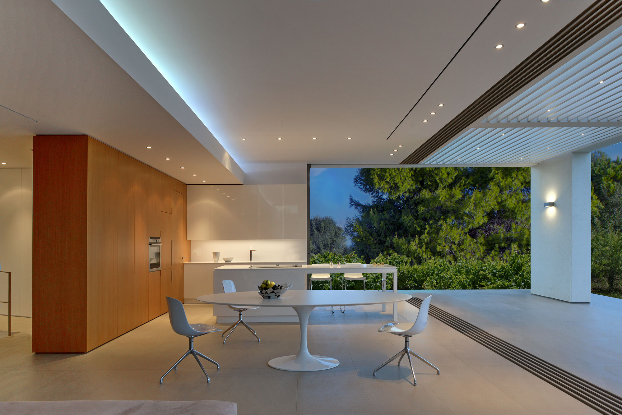 A Stylish Modern House with Mediterranean Sea Views in Ammoudi, Greece by Katerina Valsamaki Architects (12)