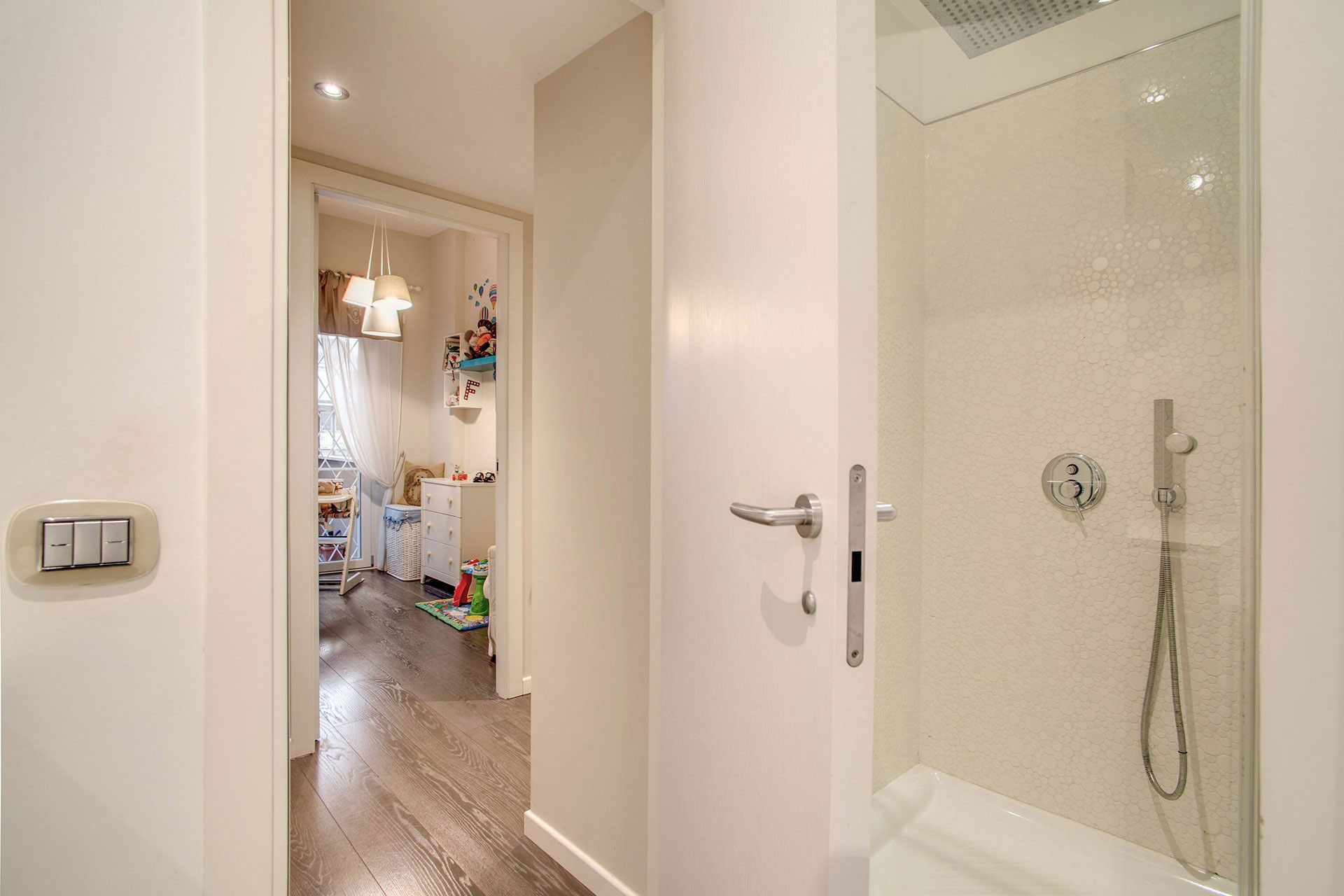 A Stylish and Beautiful Contemporary Home in Rome, Italy by MOB ARCHITECTS (32)